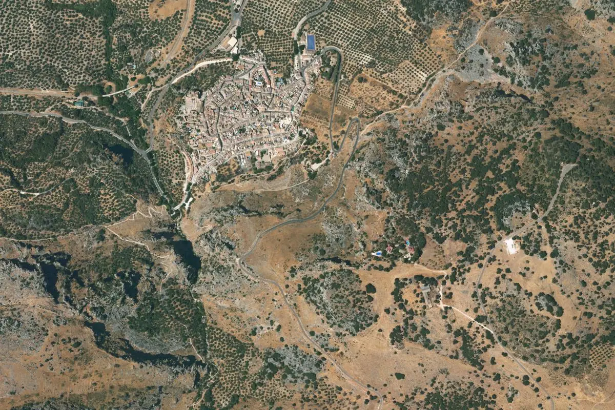 Foto aérea de la zona de Zuheros