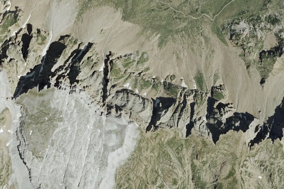 Foto aérea de la zona de Valle de Tena · Sierra de La Partacua
