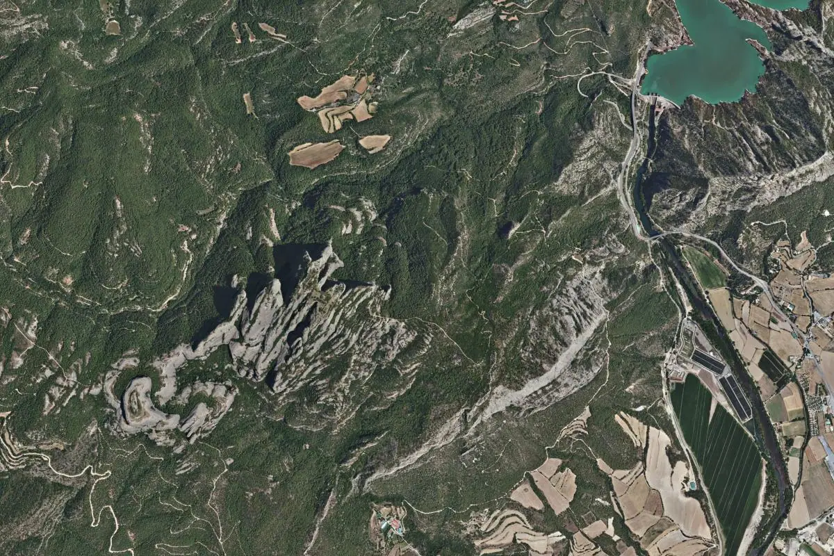 Aerial photo of the Oliana area