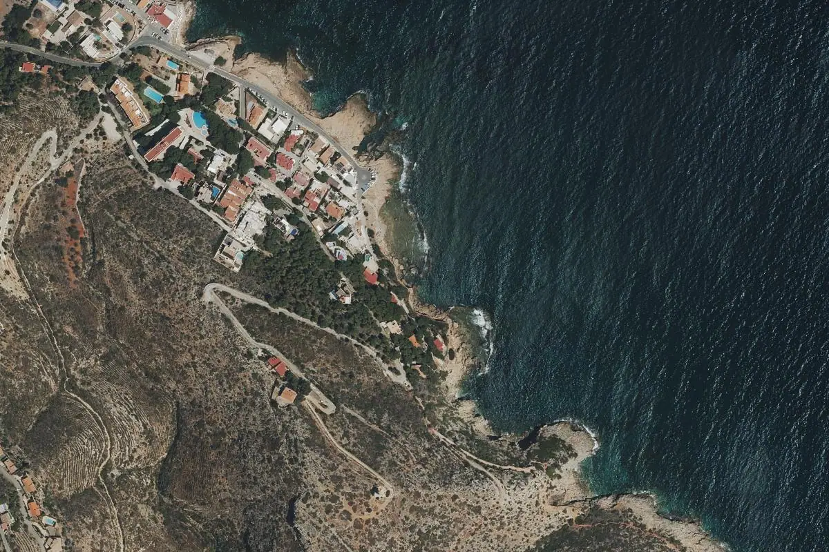 Foto aérea de la zona de Cala Les Rotes